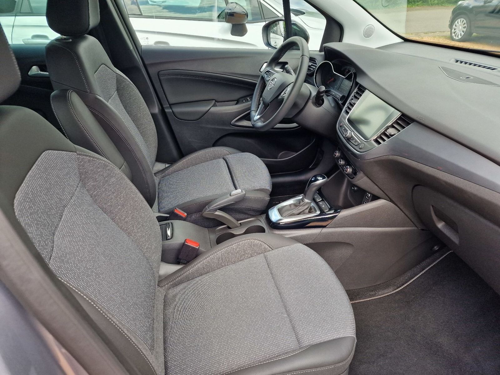 Fahrzeugabbildung Opel Crossland Elegance, Navi, Kamera,Sitzheizung