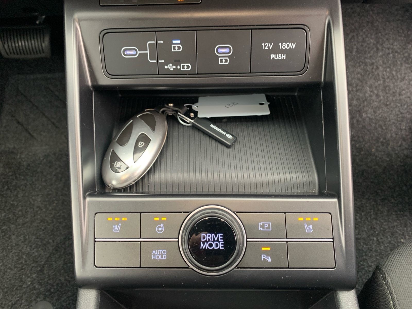 Fahrzeugabbildung Hyundai KONA 1.6 GDI Select Hybrid LED Navi Sitzheizung
