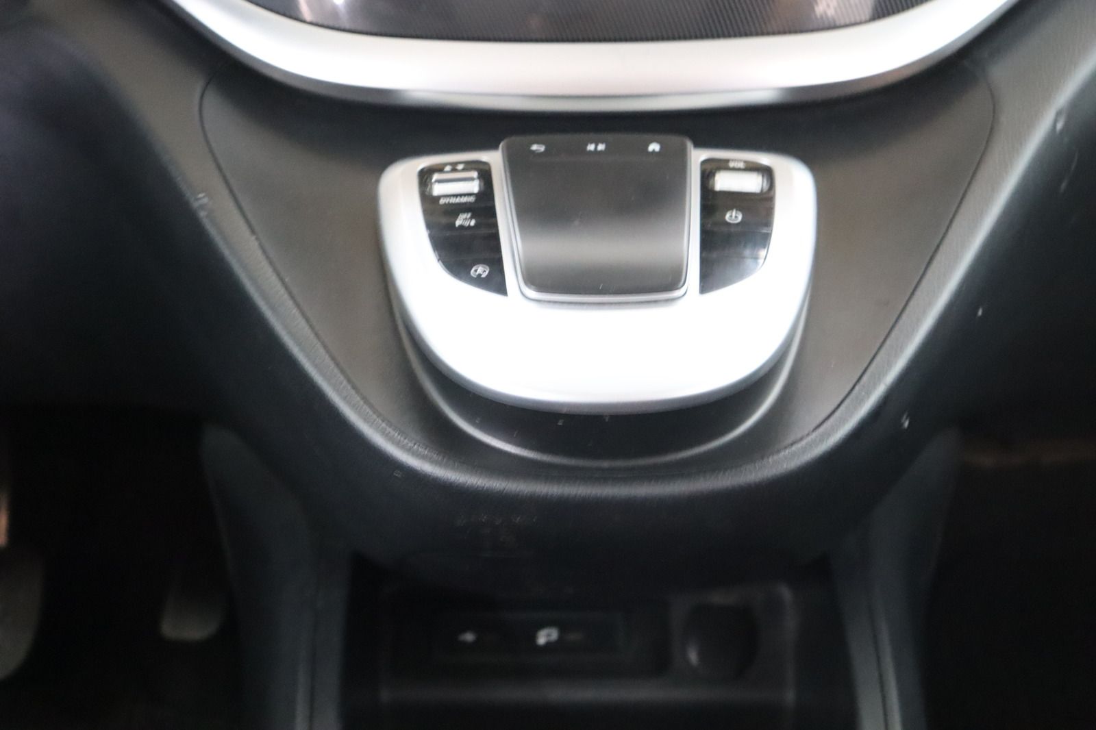 Fahrzeugabbildung Mercedes-Benz V 220 d * ILS * LED * Sitzhzg. * Tempomat