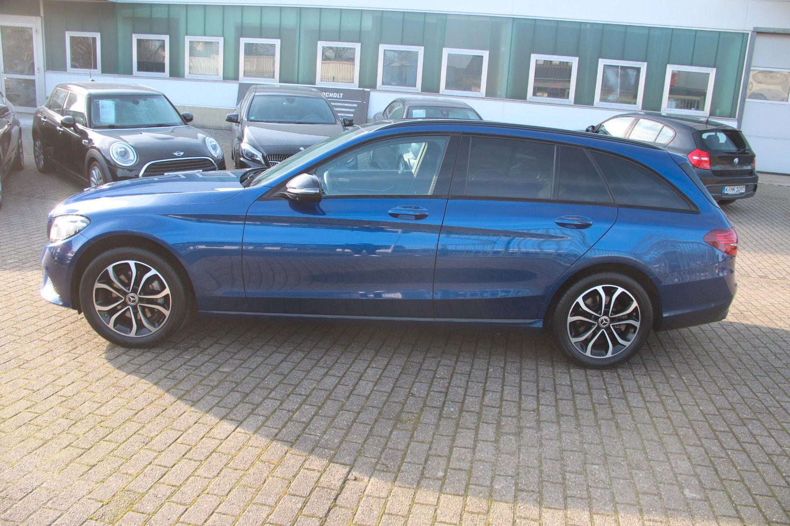 Mercedes-Benz C 220 T d 4Matic, HUD, Pano, Multibeam imagem 3