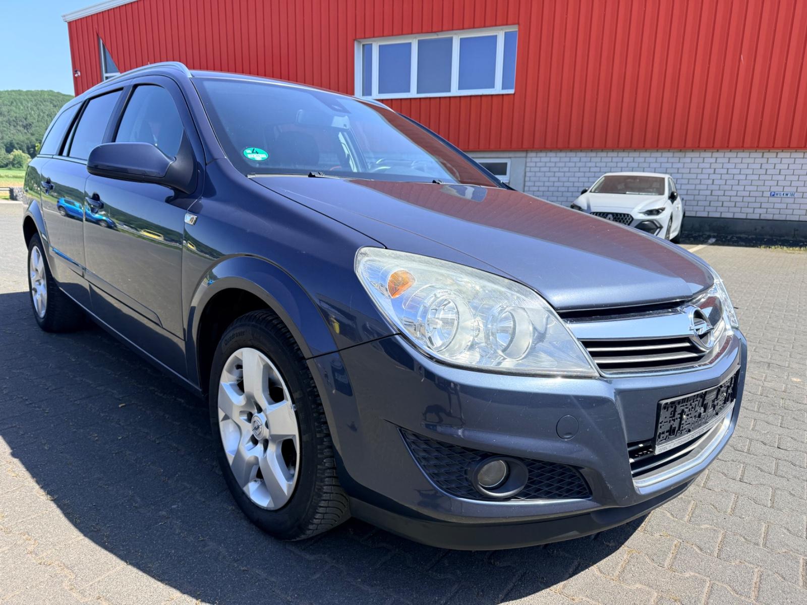 Opel Astra 1.9 CDTI NAVI Top Zustand Viele Neuteile