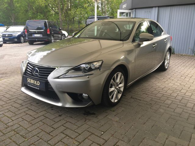 Lexus IS 300 h Luxury Line/Navi/Leder/Shz/Xenon/Temp