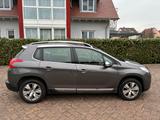 Peugeot 2008 Allure PureTech 110 Stop&Start Allure - Peugeot 2008 von privat
