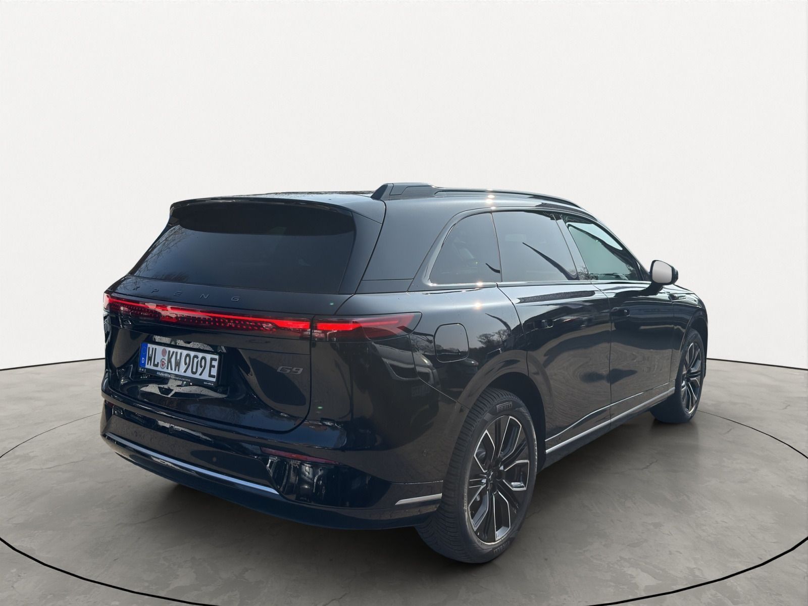 XPENG G9