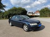 Opel Vectra 1.8 16V Edition 2000 _ 2.te Hand - Opel Vectra aus 2000: 2.2