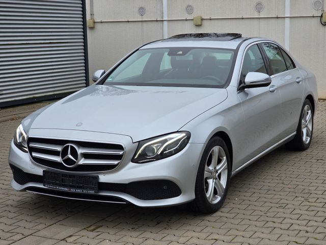 Mercedes-Benz E 220 d,Scheckheft,Digitalta.,GSD,