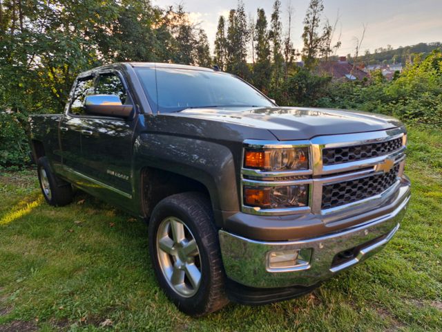 Chevrolet Silverado 5,3l v8 4x4 AHK*Leder*Kamera**TUV