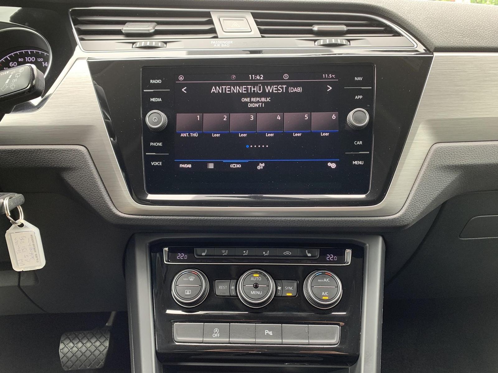 Volkswagen Touran 1.5TSI DSG 7-Sitzer ACC+3Z-Klima+Sitzhzg, миниатюра 16