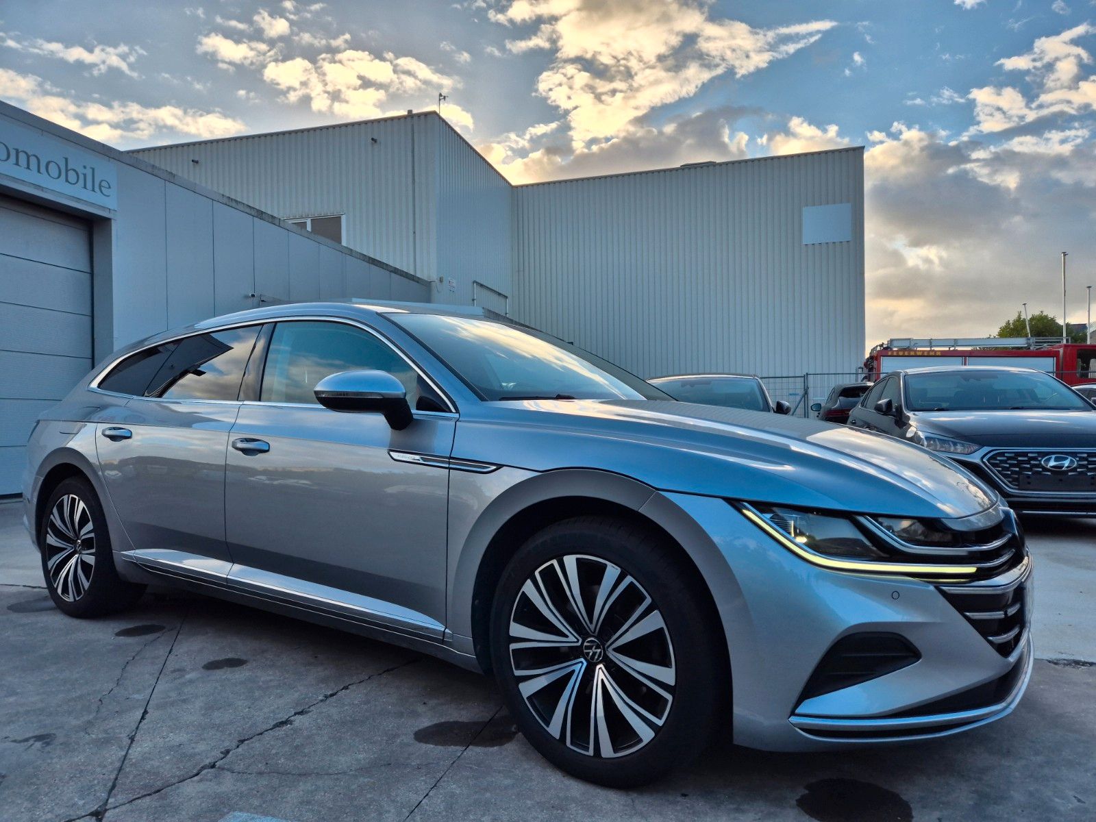 Volkswagen Arteon 1.4 Shooting Brake PHEV eHYBRID / 2023 !!