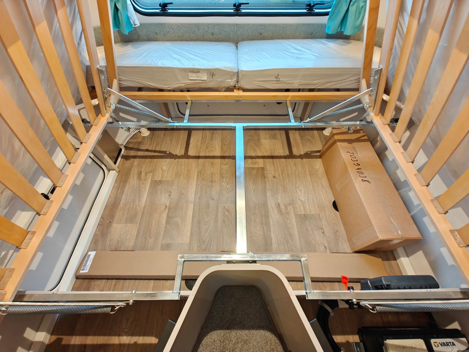 Fahrzeugabbildung HYMER / ERIBA / HYMERCAR Touring 542 Harbour Blue - SUMMER-SALE -