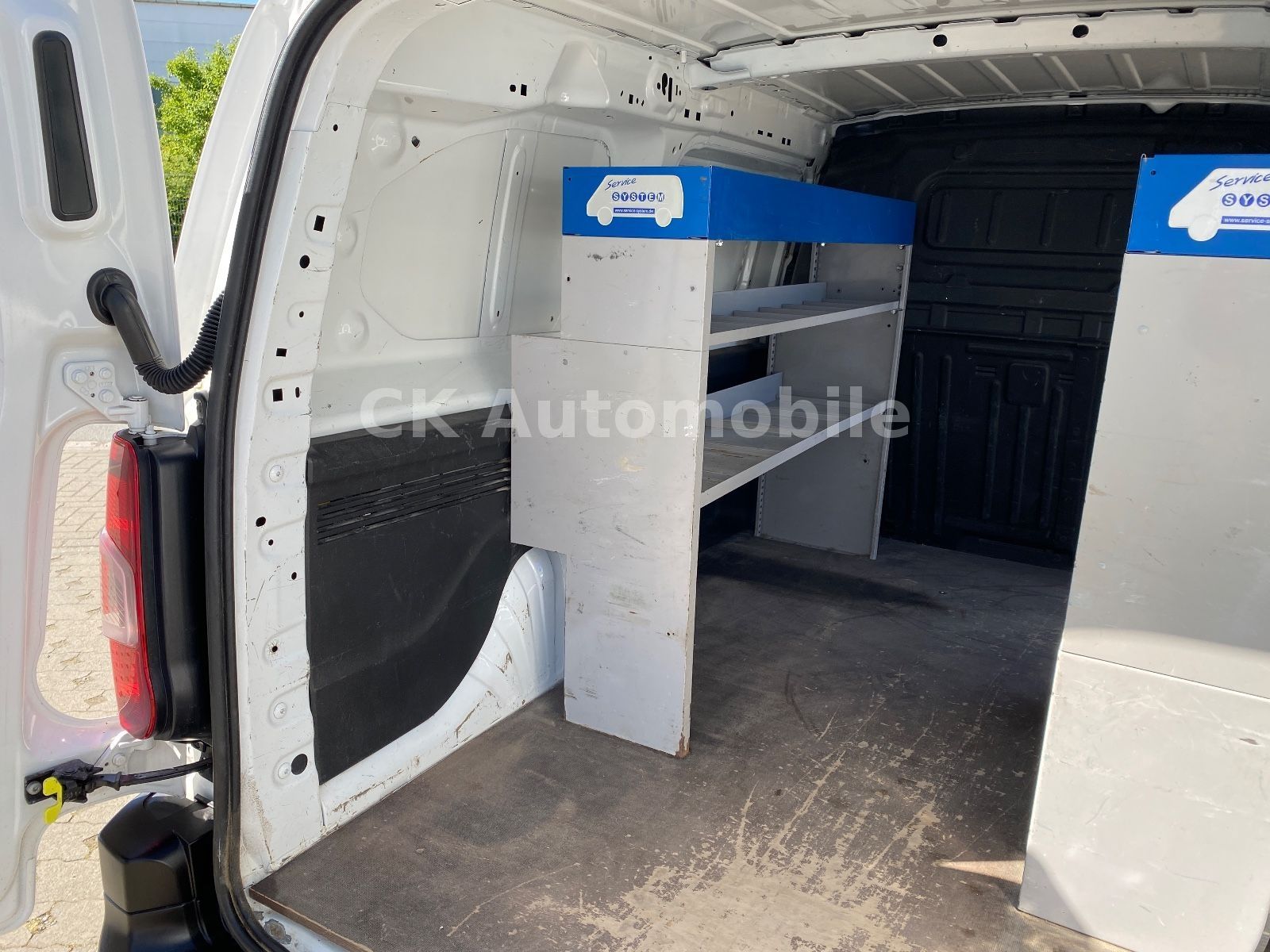 Fahrzeugabbildung Citroën Berlingo Kasten Driver XL/L2/Navi/Klima/Kamera