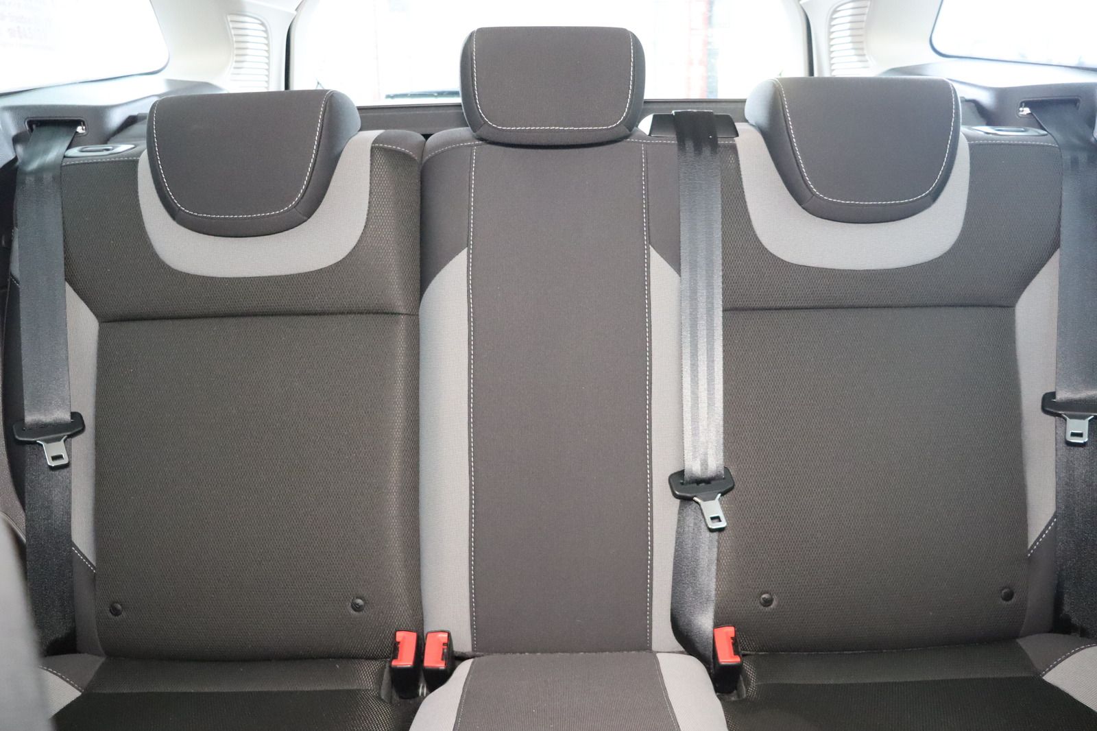 Fahrzeugabbildung Ford Focus 1.0 econetic Turnier Champions League