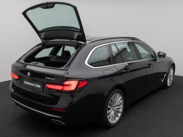 Fahrzeugabbildung BMW 530d xDr Tour Luxury Line ACC H/K Panorama DAB