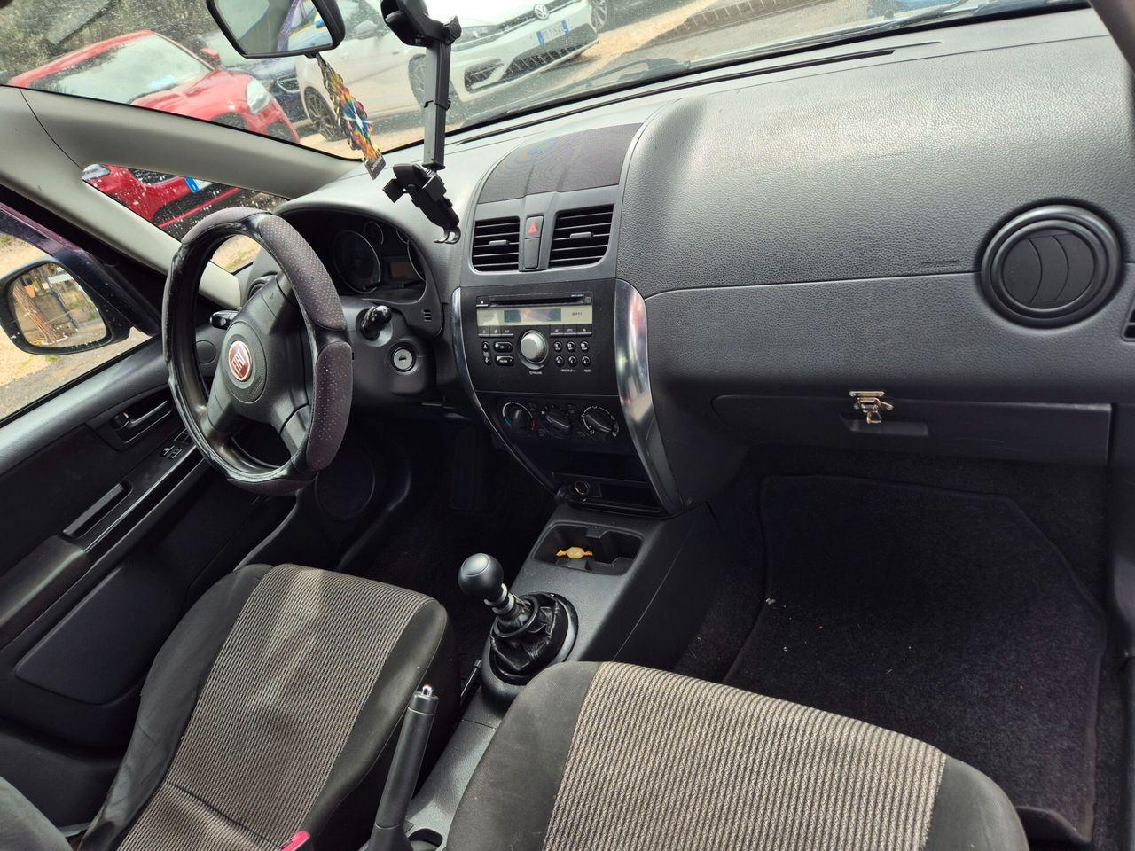 Fiat Sedici 2011 — фото 10