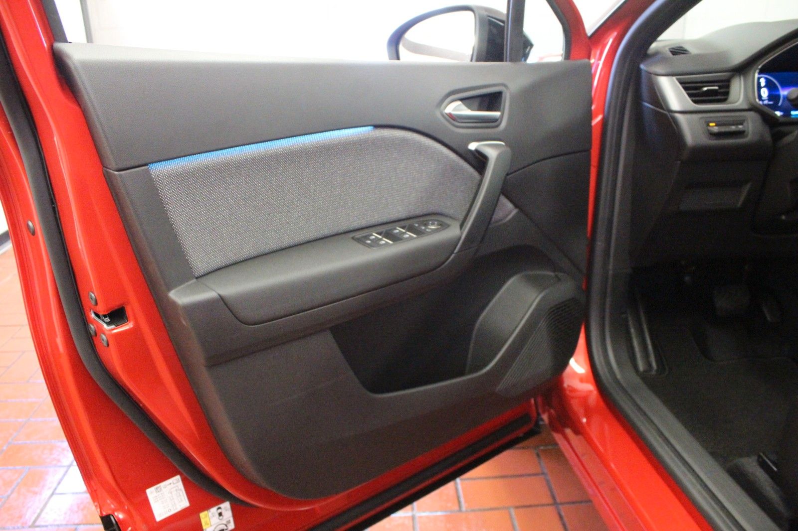 Fahrzeugabbildung Renault Captur Mild Hybrid 140 Techno *Navi* Sitzhzg*