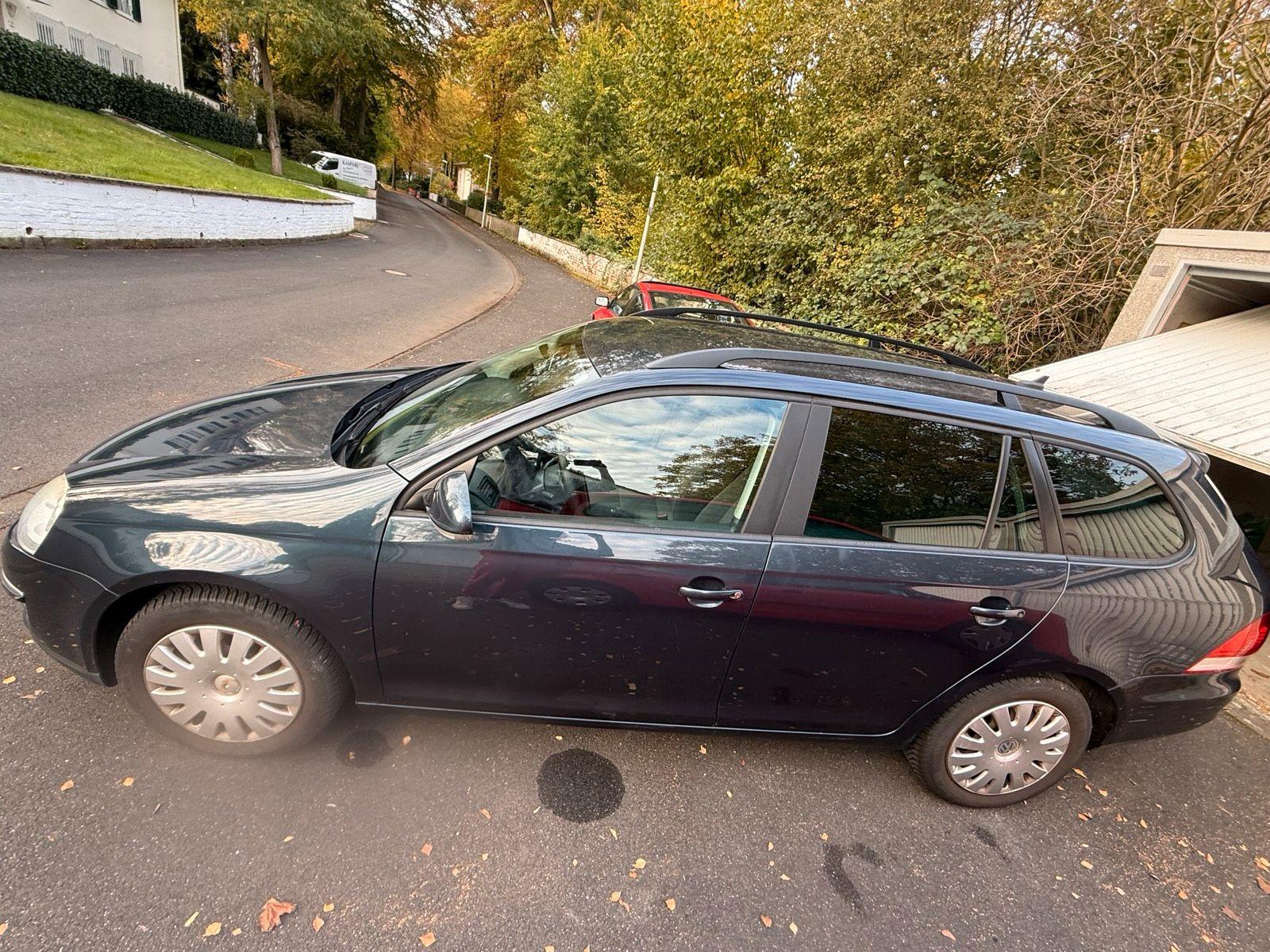 Volkswagen Golf 2008 — rear view