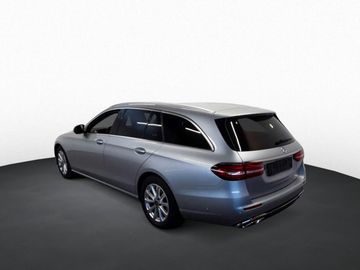Mercedes E 220 - 6