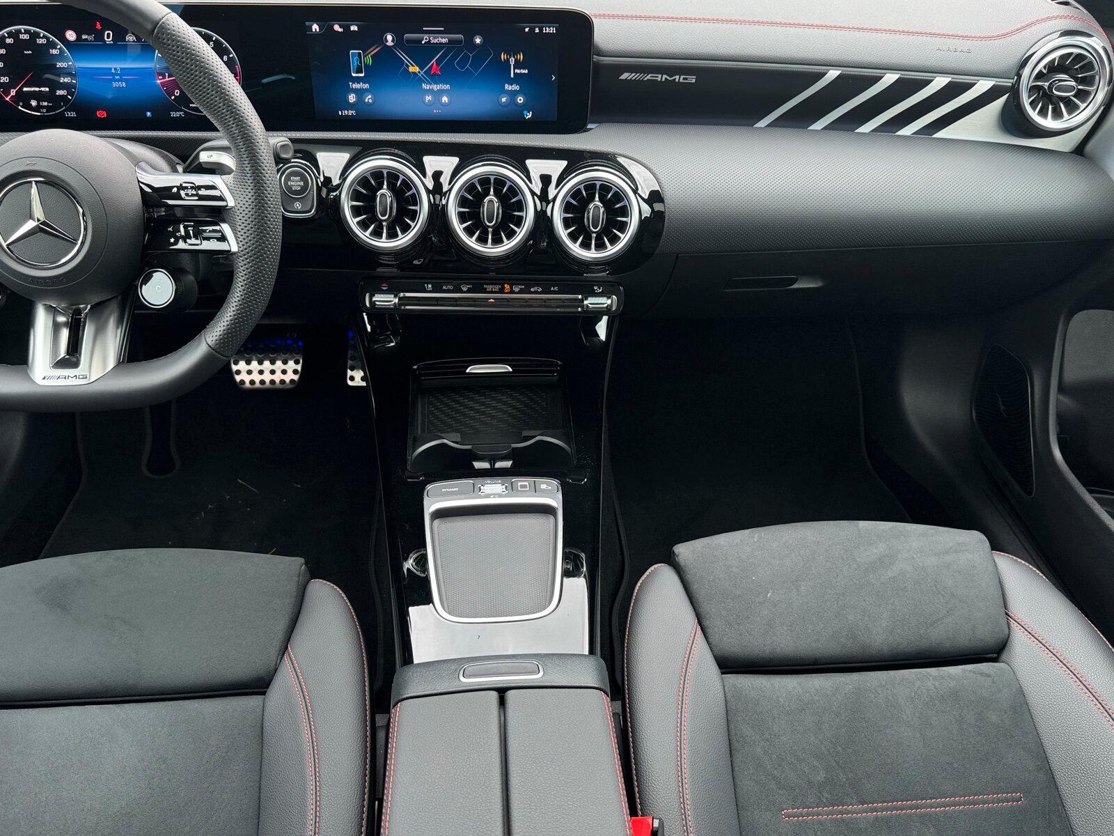 Mercedes-Benz CLA 35 4M SB AMG PanoD Distro 360Ka Sound Night