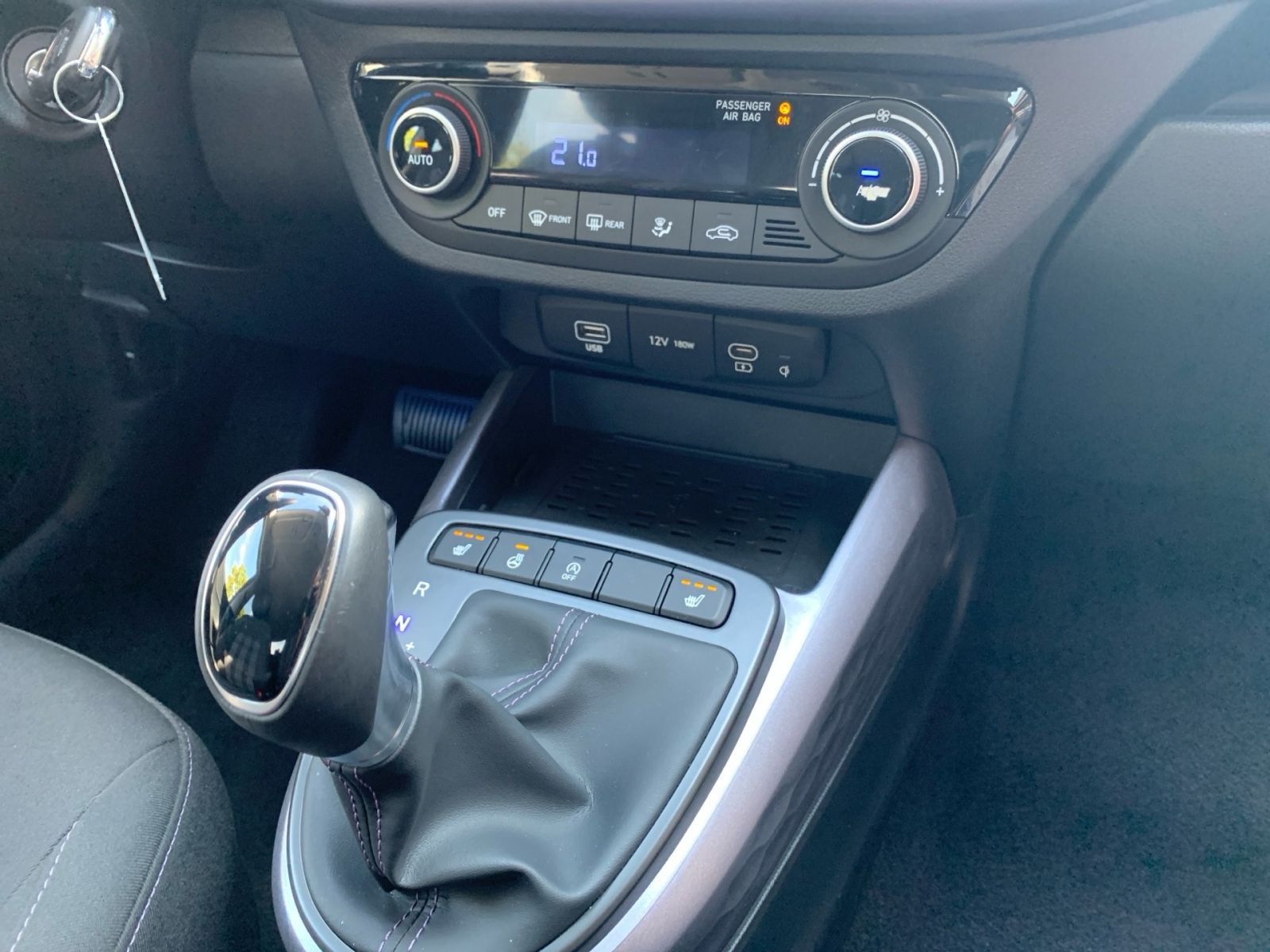 Fahrzeugabbildung Hyundai i10 1.2 Prime Automatik Navi
