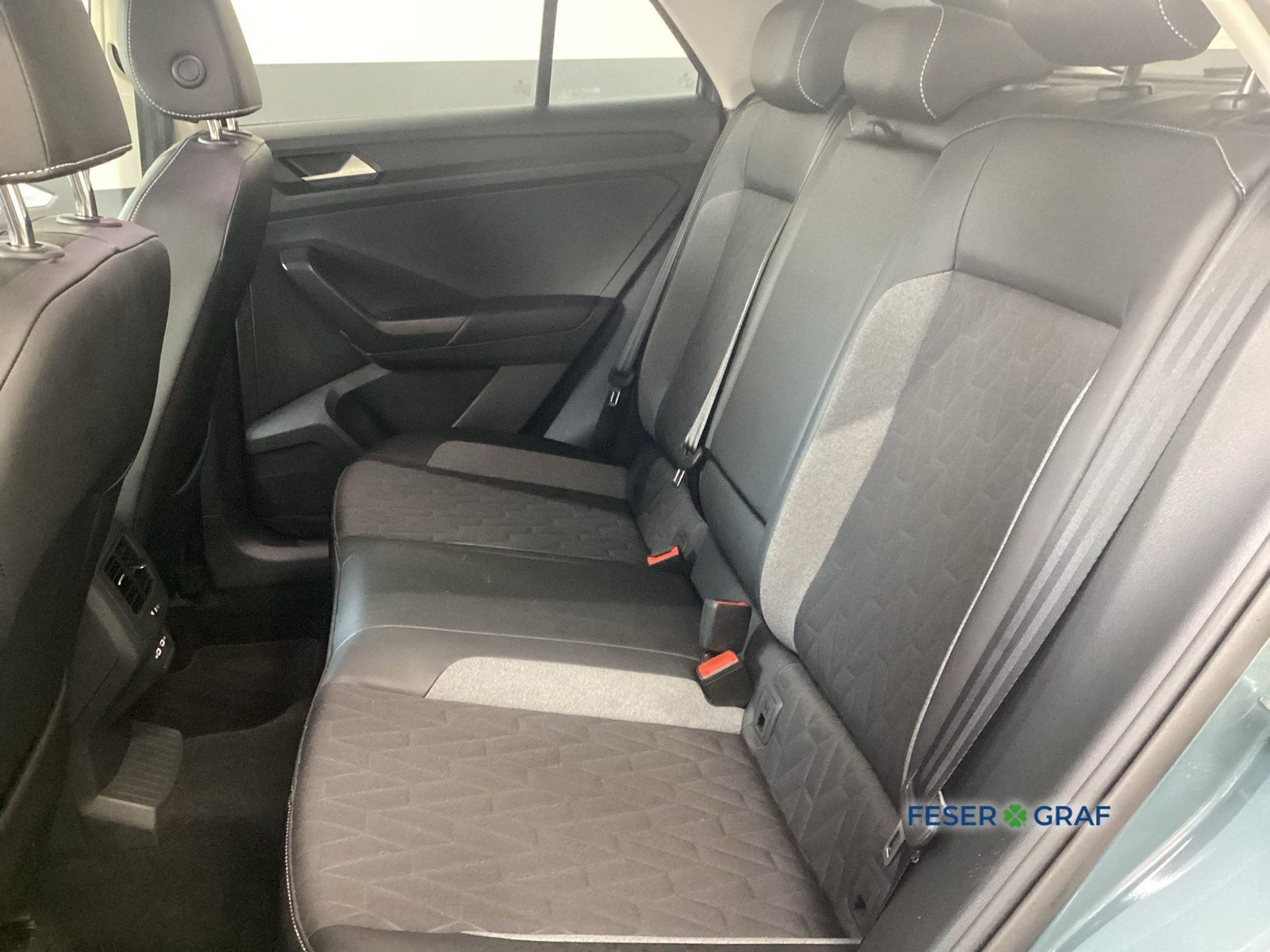 Volkswagen T-Roc - Bild 10