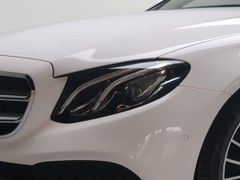 MERCEDES-BENZ E300d Avantg./LED/Burmester/Distr+/Amb/ScheckhMB