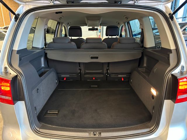 MYAUTOCENTER – Gebraucht- und Jahreswagen mit Werkstattservice in Pfaffenhofen Volkswagen Touran Comfortline BMT *1.HAND*AHK*TEMPO*KLIMA*
