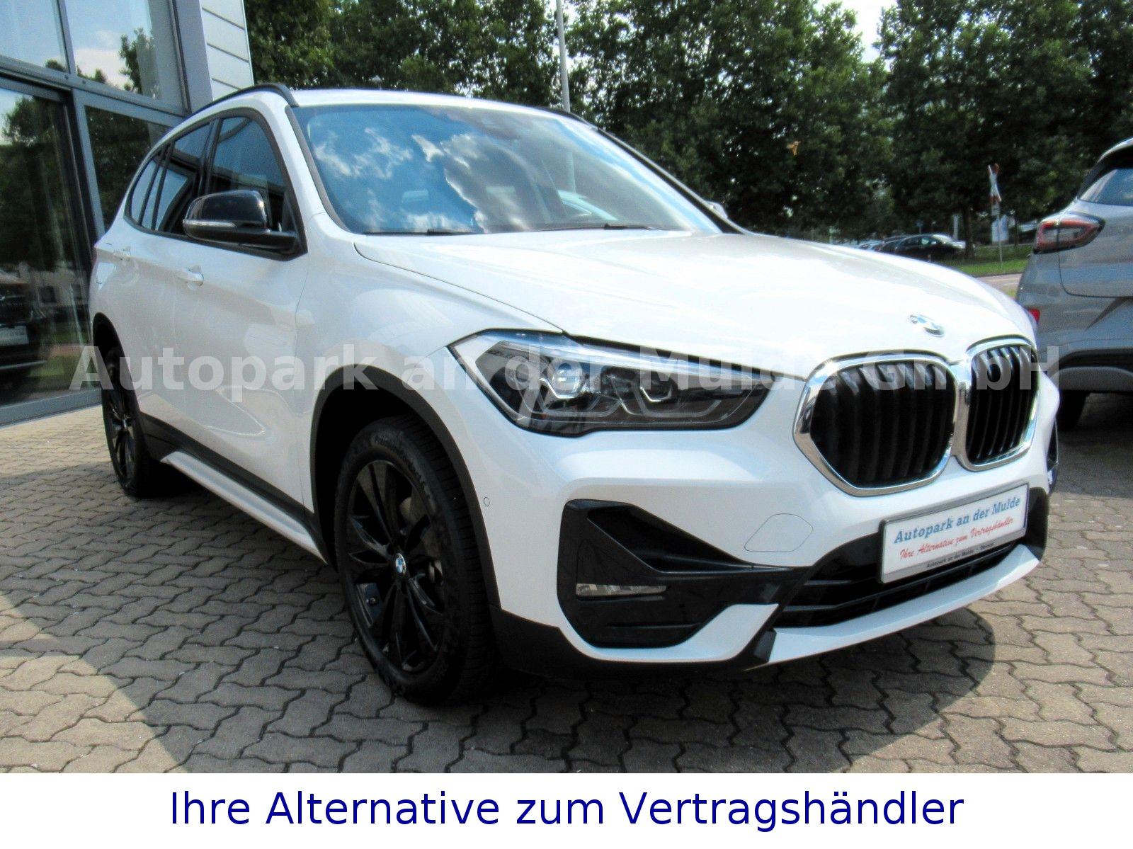 BMW X1 sDrive18iA Sport Line*Navi*SH*AHK*LED