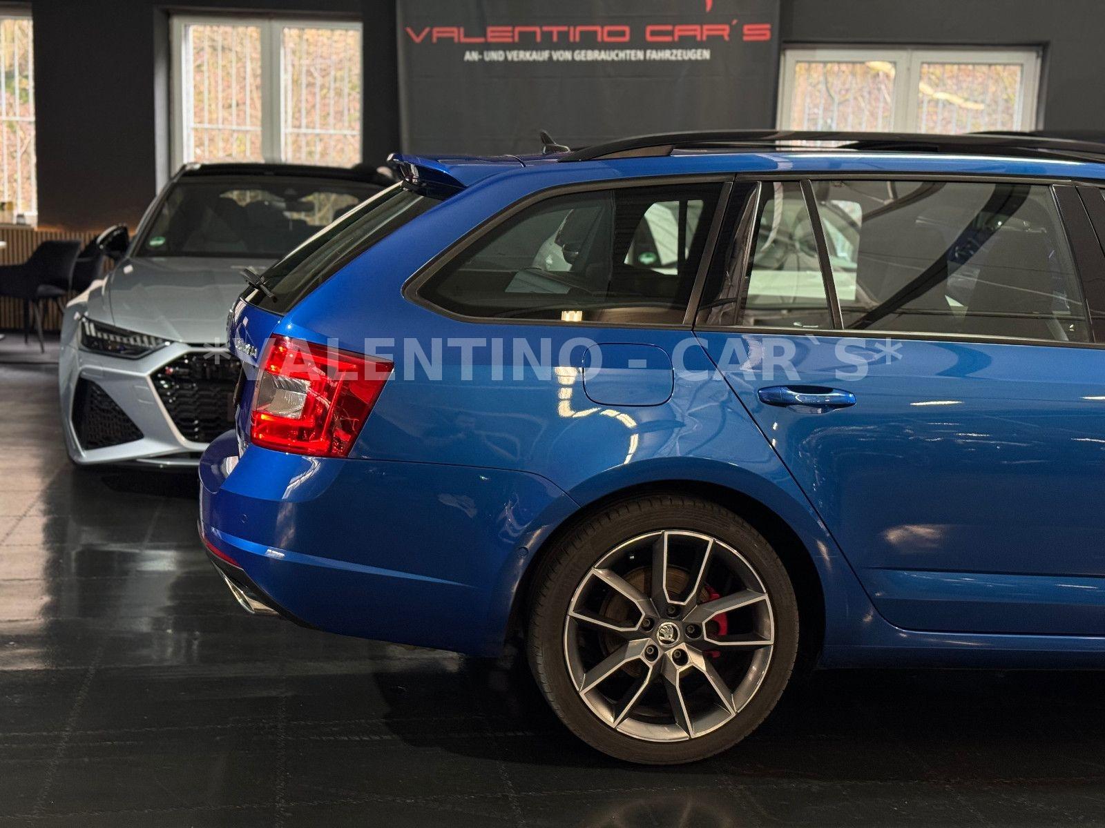 Skoda Octavia Combi RS DSG/Pano/Navi/PDC/Shz/Canton