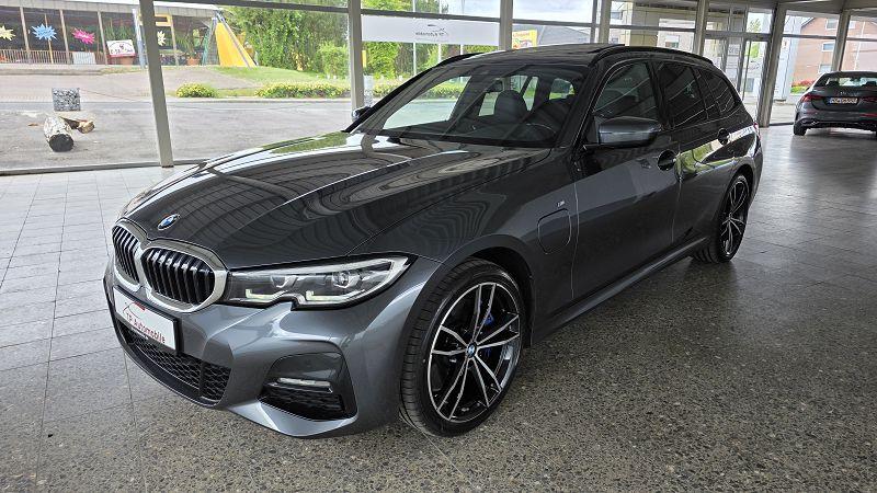 BMW 330e xDrive M Sport*Pano*LED*Nav*SH*Park*TM*Spur