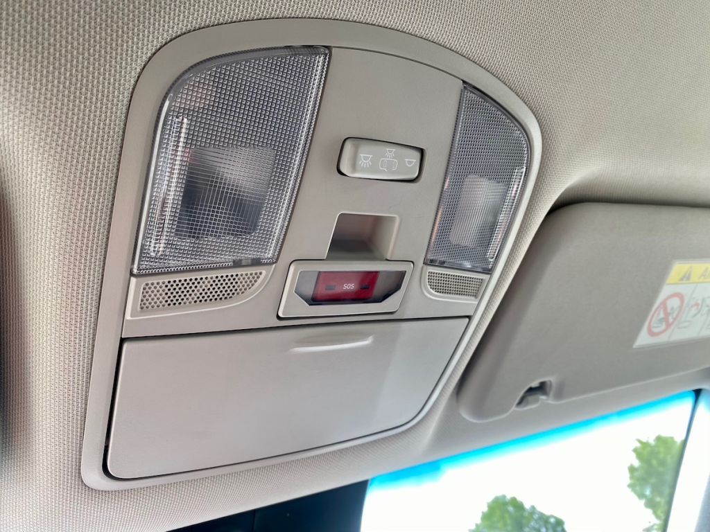 Fahrzeugabbildung Hyundai i30 1.0 AAC SHZ KAMERA ALU ALLWETTER CARPLAY