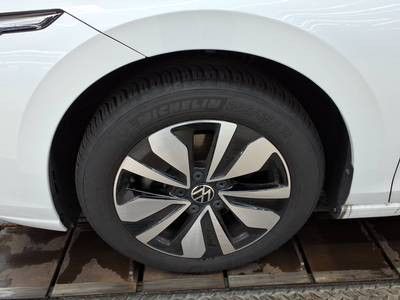Volkswagen Golf - Bild 9