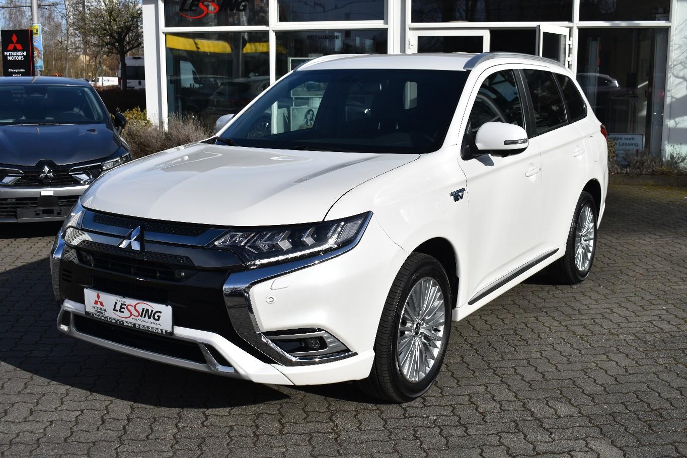 Mitsubishi Outlander PHEV PLUS mit Intro-Paket 2.4 4WD