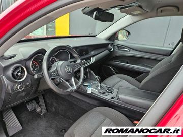 Alfa-Romeo Stelvio - 9