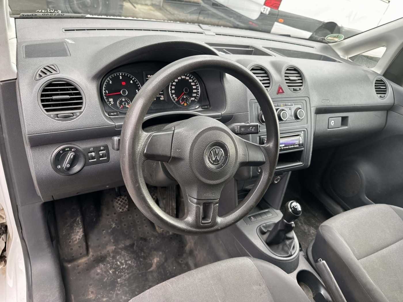 Fahrzeugabbildung Volkswagen VW Caddy 2.0 TDI 4Motion Maxi Kasten Regal