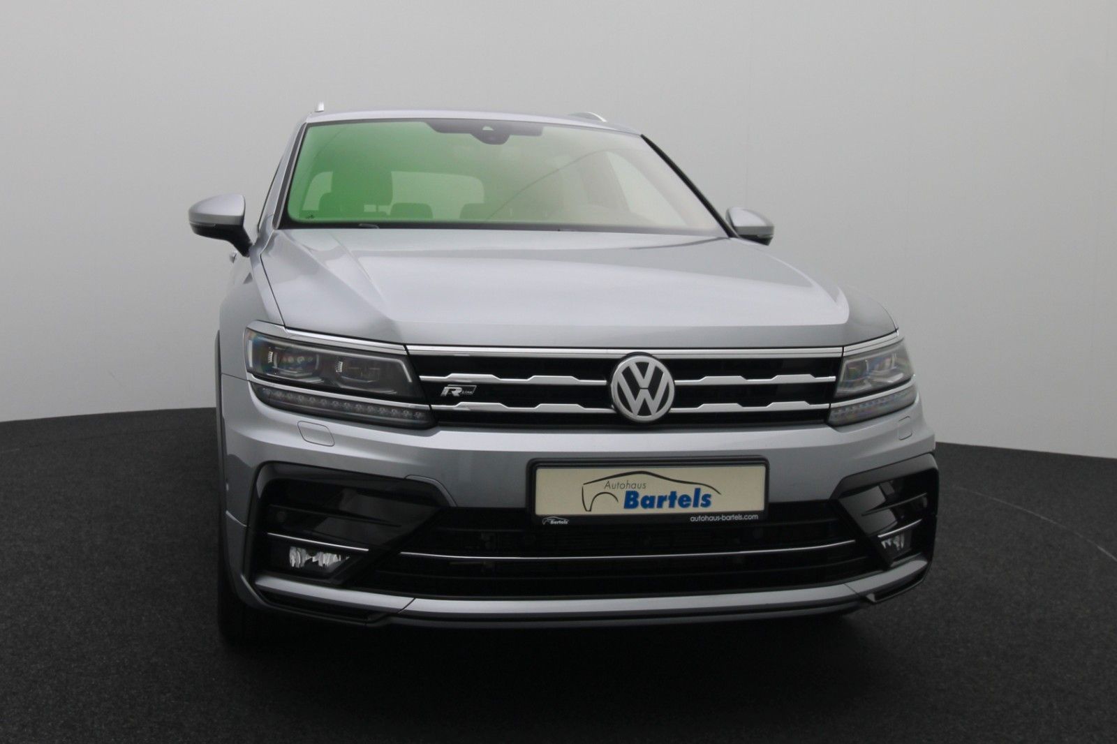 Fahrzeugabbildung Volkswagen Tiguan Allspace Highline 4M Leder R-Line 20"AHK
