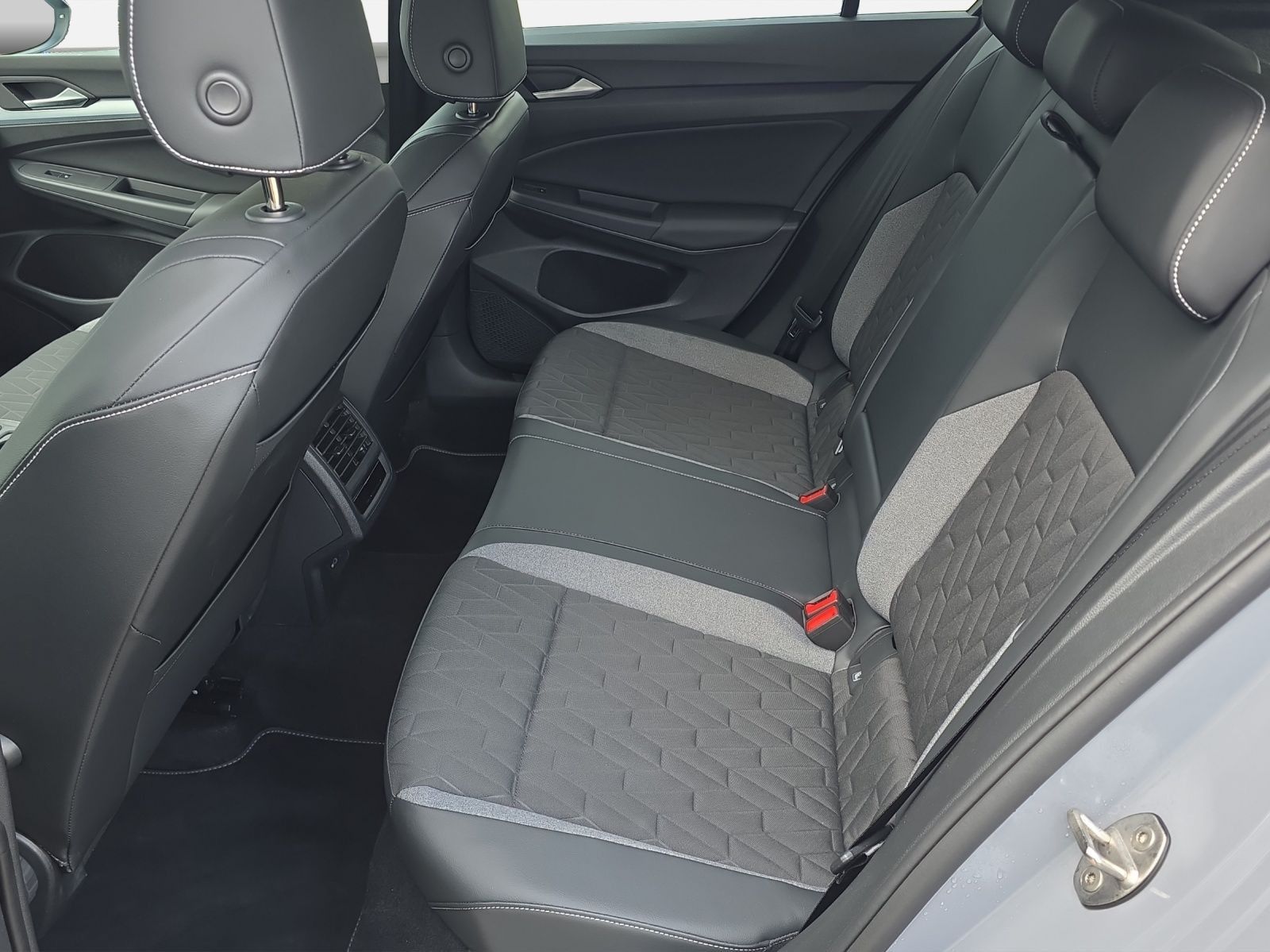 Volkswagen Golf - Bild 17