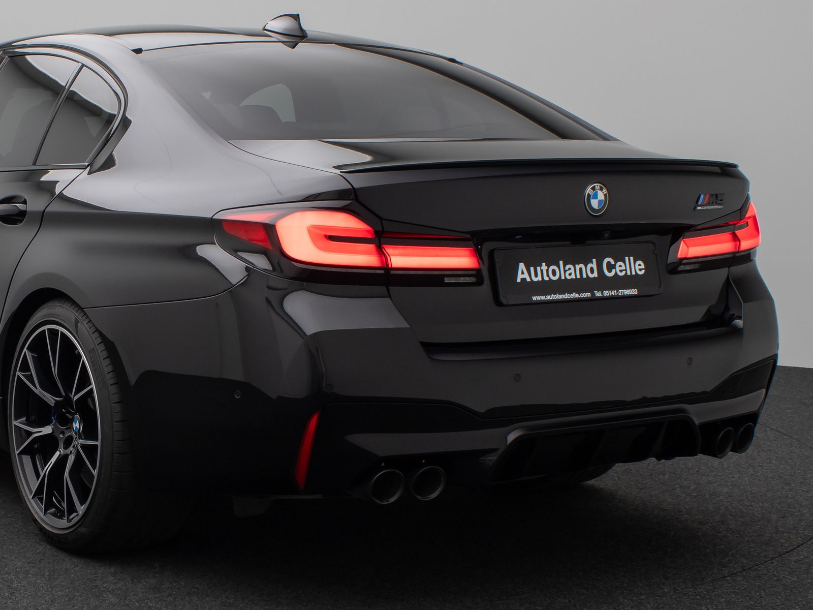 Fahrzeugabbildung BMW M5 Competition xD Kamera HUD DAB B&W SoftCL 20"