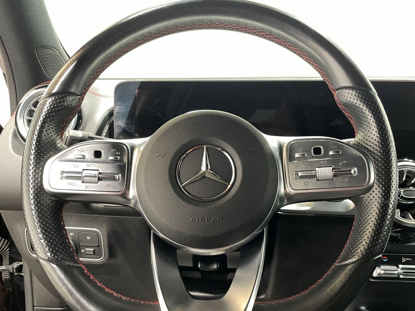Mercedes-Benz EQB 350 4Matic AMG-Line Automatik Leder Navi LED foto 13