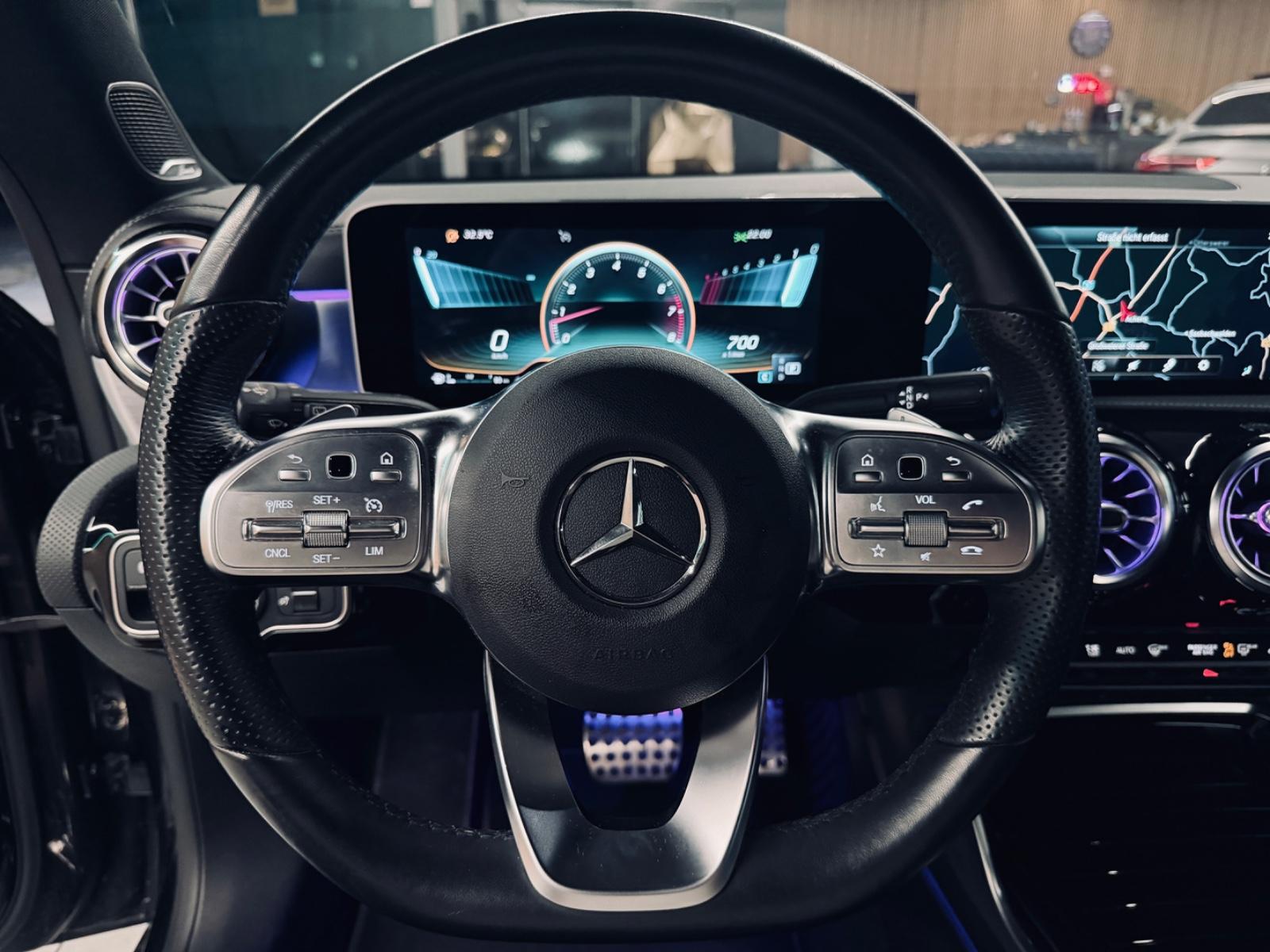 Mercedes-Benz CLA 35 AMG Shooting Brake BURMESTER*2.HD*MB 100