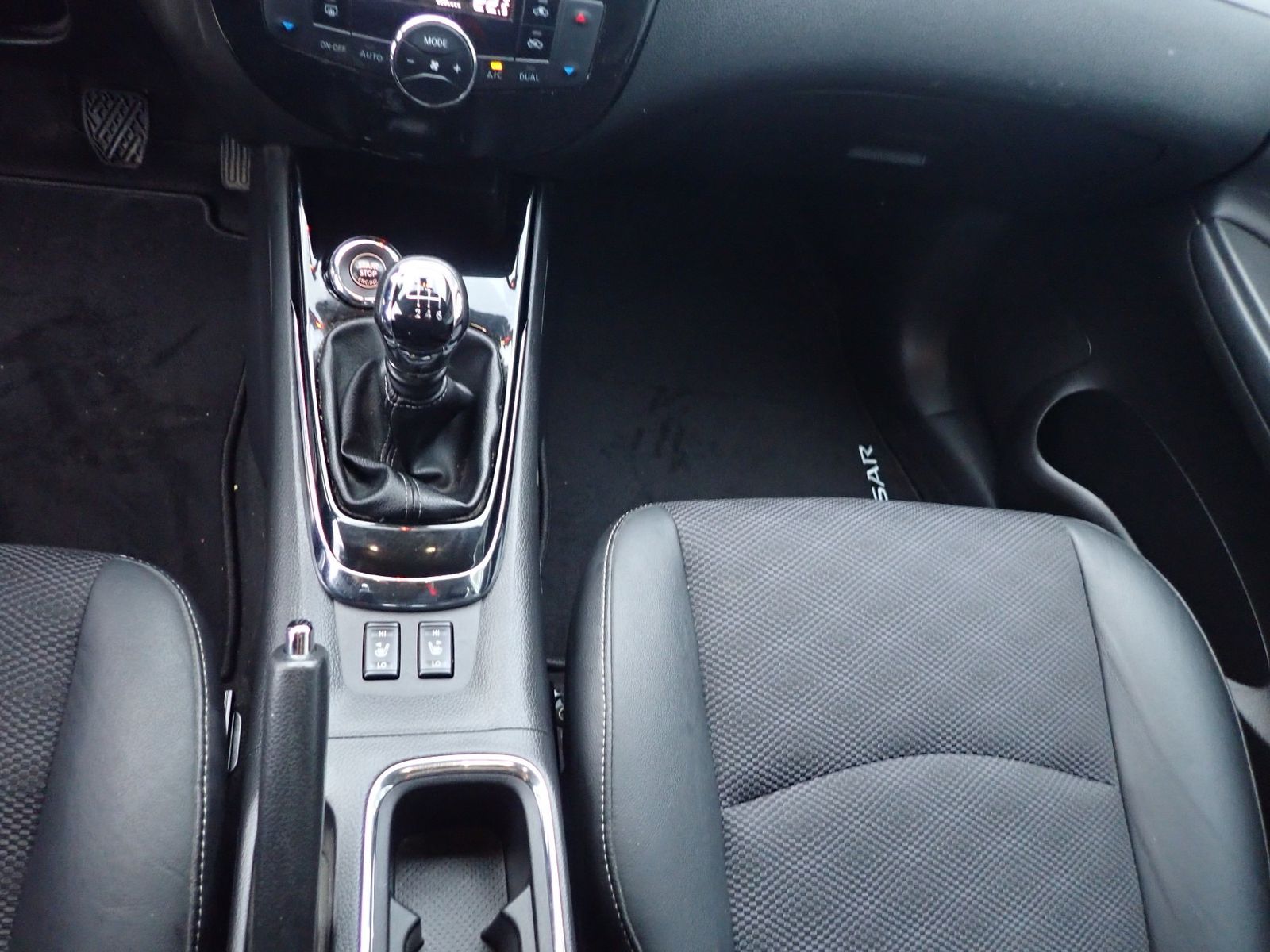 Fahrzeugabbildung Nissan Pulsar N-Connecta 1.2 DIG-T