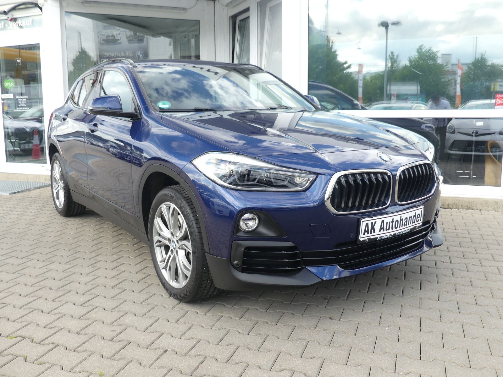 BMW X2 sDrive 20i Advantage Plus LED Kam Navi Sitzh. imagem 3