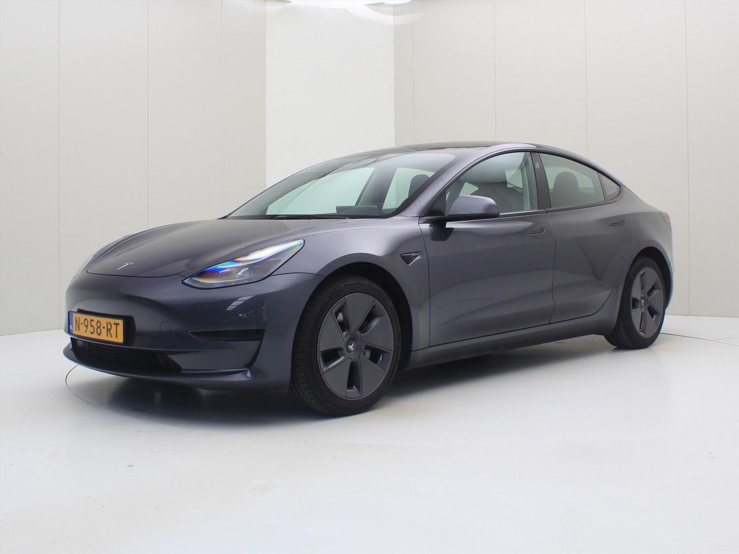 Tesla Model 3 Standard RWD Plus 94% SoH FACELIFT [ LFP