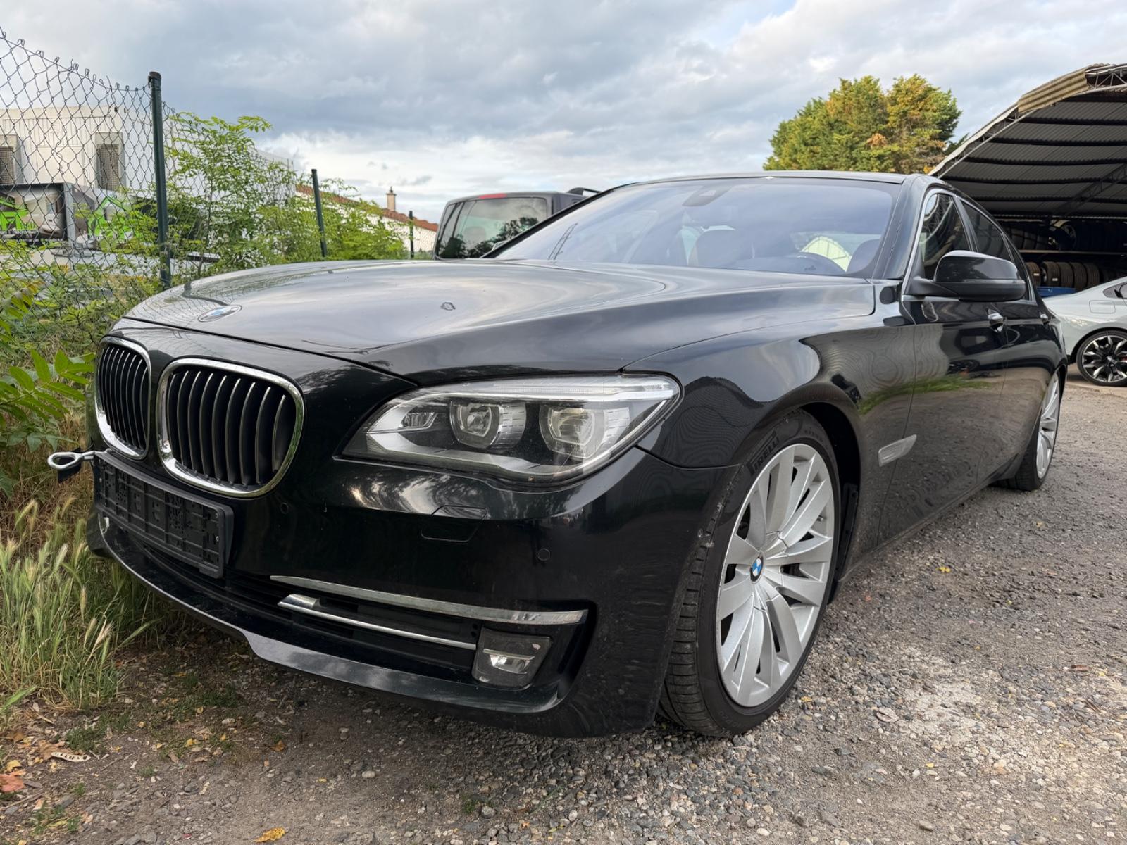 BMW 750Ld xDrive/LED/Massage/Head-Up/Vollausstattung