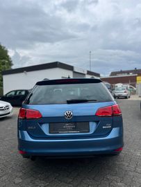 Volkswagen Golf - 5