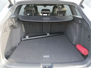 Volkswagen Golf Variant R-Line 1.5 eTSI mild-Hybrid