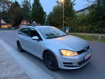 Volkswagen Golf - 3