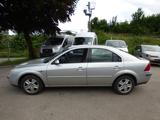 Ford Mondeo 2.0 Ghia Autom. *Klima*Shz* - Ford Mondeo aus 2002: 2.0
