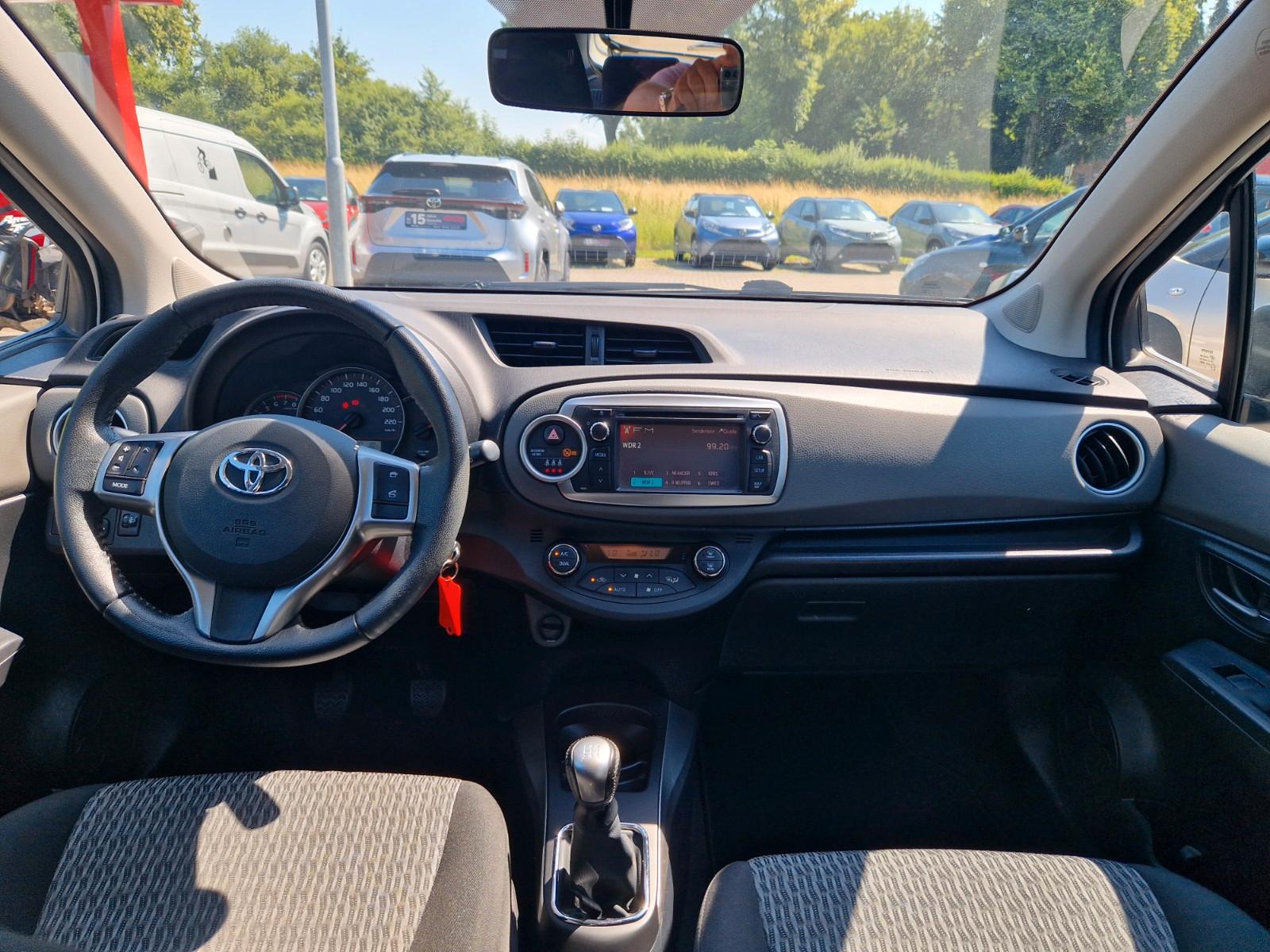 Toyota Yaris Life Alu Allwetter Klimaanlage