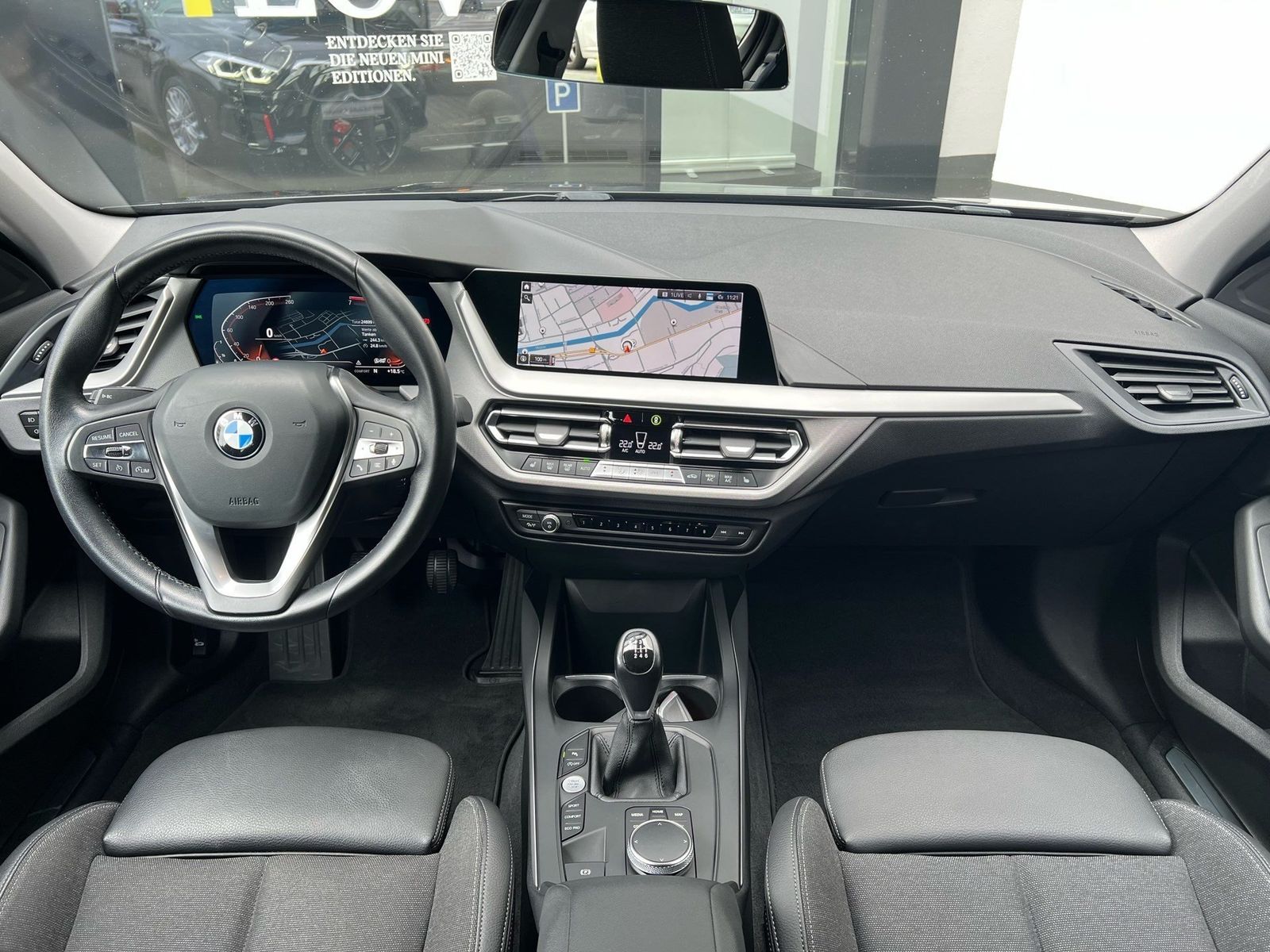 BMW 118i LED Aut. LC prof. Navi DA PDC Tempomat foto 6