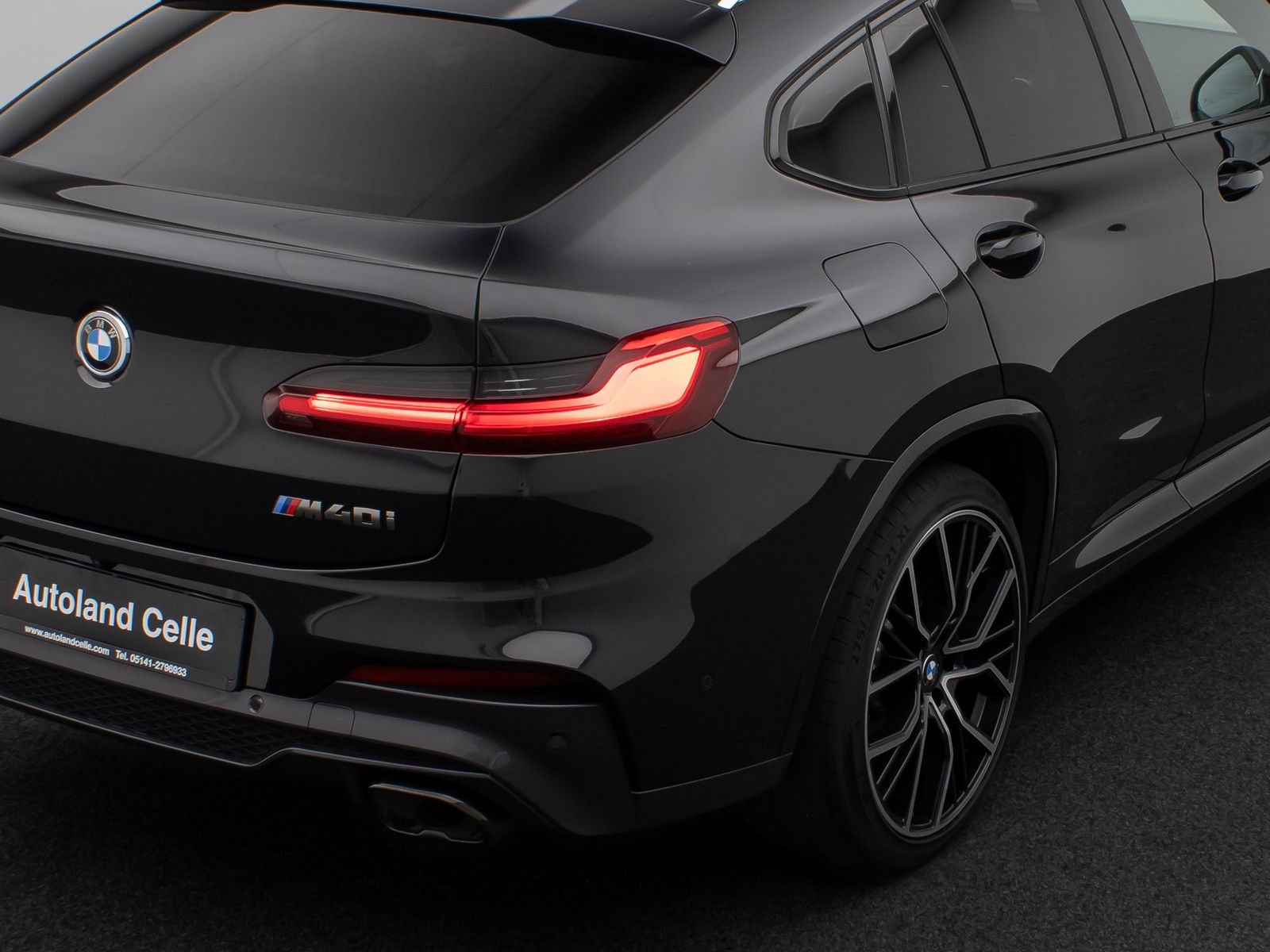 Fahrzeugabbildung BMW X4 M40i Panorama 360°HUD DAB HiFi Komfort AHK